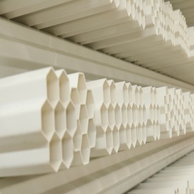 廠家直銷優(yōu)質cpvc塑料格柵管 九孔柵格管 穿線管 九孔管電線電纜套管