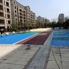 云南彩色透水混凝生產廠家   透水地坪材料增強劑 彩色透水地坪價格 透水地坪粘接劑透水混凝土施工